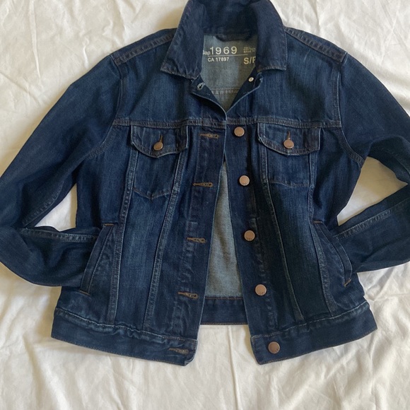 Gap jean jacket - Picture 3 of 7